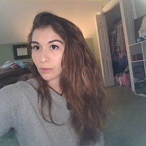 Meet your Posher, Hannah